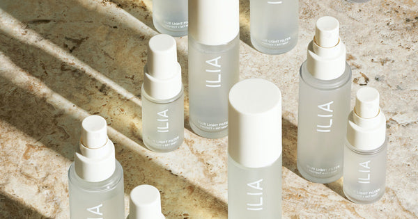 Hydrating mist with a natural lavender scent.
