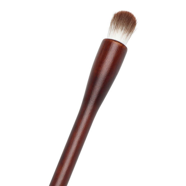 la-bouche-rouge-eyeshadow-shader-brush