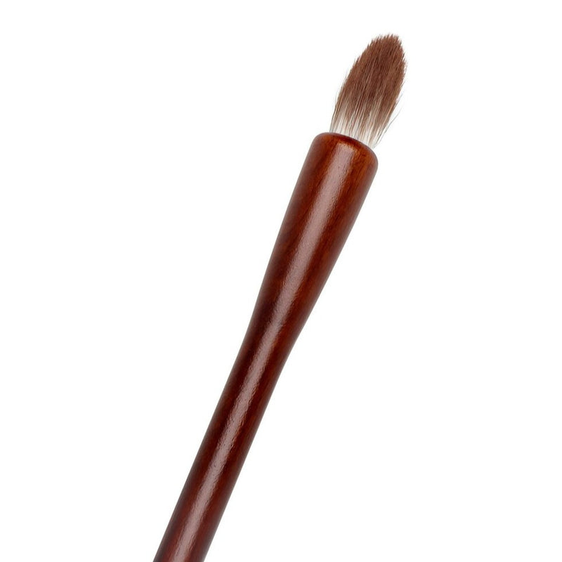 la-bouche-rouge-eyeshadow-blender-brush