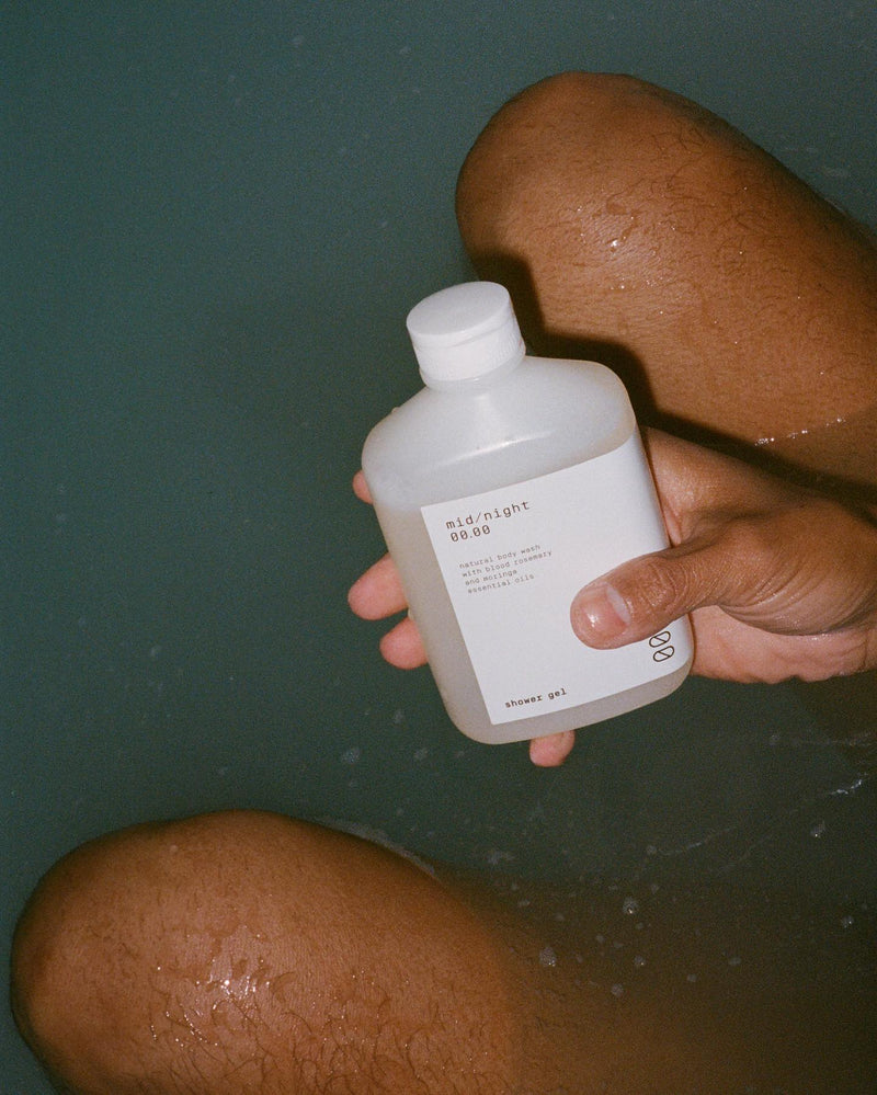 midnight 00.00 SHOWER GEL 00.11